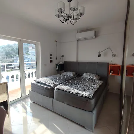 Luxury Jacuzzi Apartment