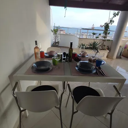 Luxury Jacuzzi Apartment Sarande