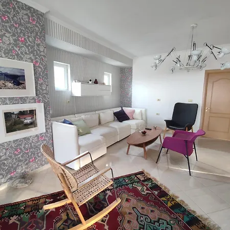 Luxury Jacuzzi Apartment Sarande